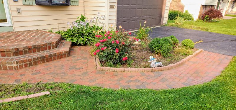 Brick paver arrangement